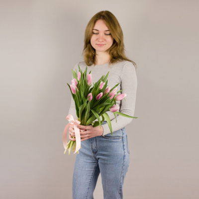 Тюльпаны розовые 15 шт. (без упаковки) 28774