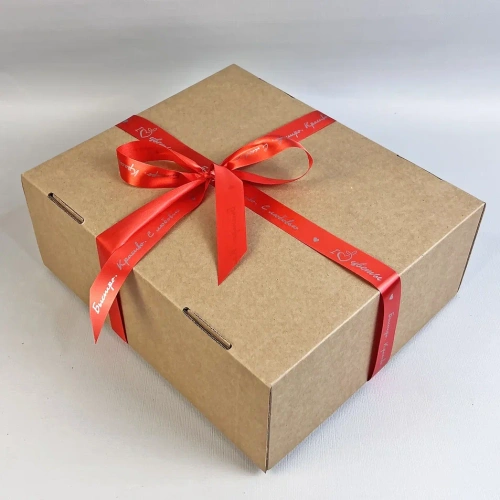 Подарочный набор "Вечная любовь" Статуэтка, свечи, шоколад 69430