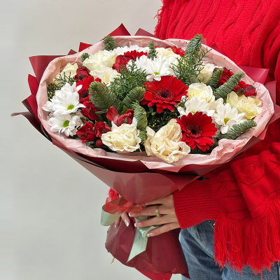 Букет "Время чудес" из кустовой хризантемы, розы и гермини с нобилисом N 72250