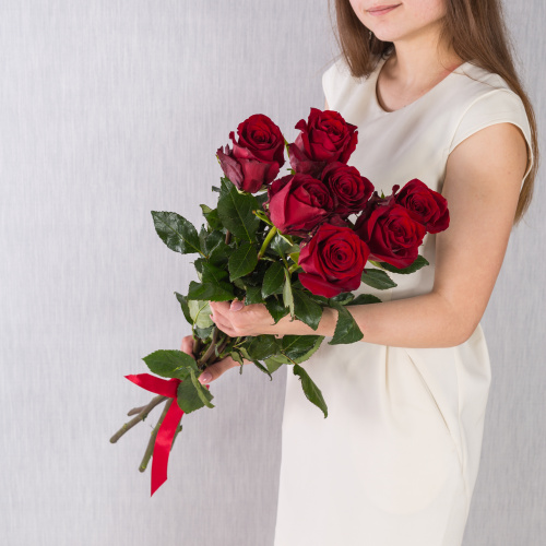 Букет из 7 Красных роз 60 см арт. 36398