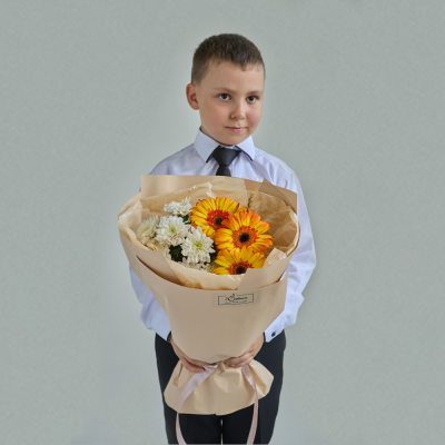 Школьный букет из гербер и хризантем N 84338