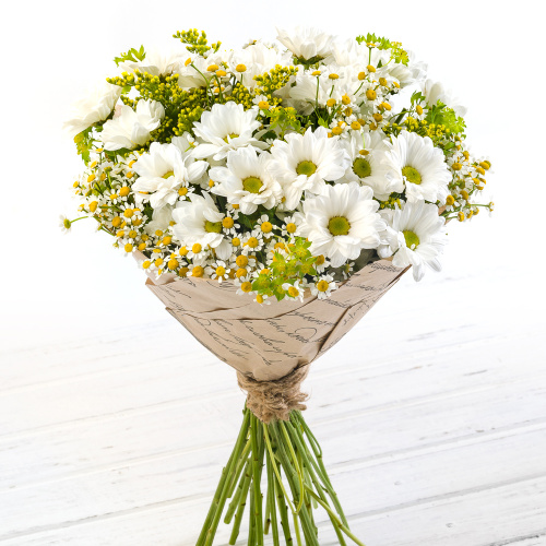 Букет с хризантемой и ромашками "Ясное утро" арт. 36294